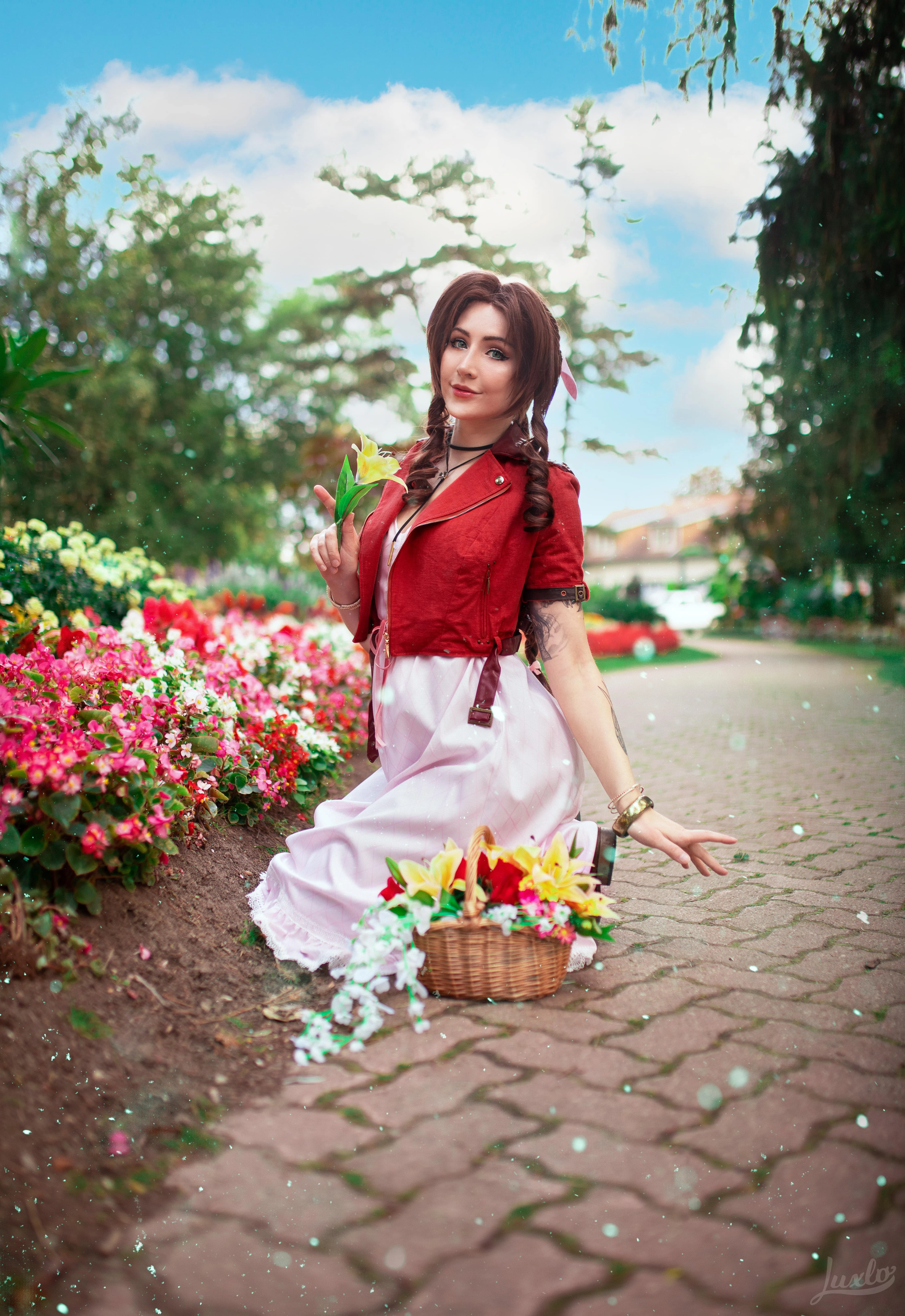 Косплей на Аэрис Гейнсборо от Luxlo Cosplay