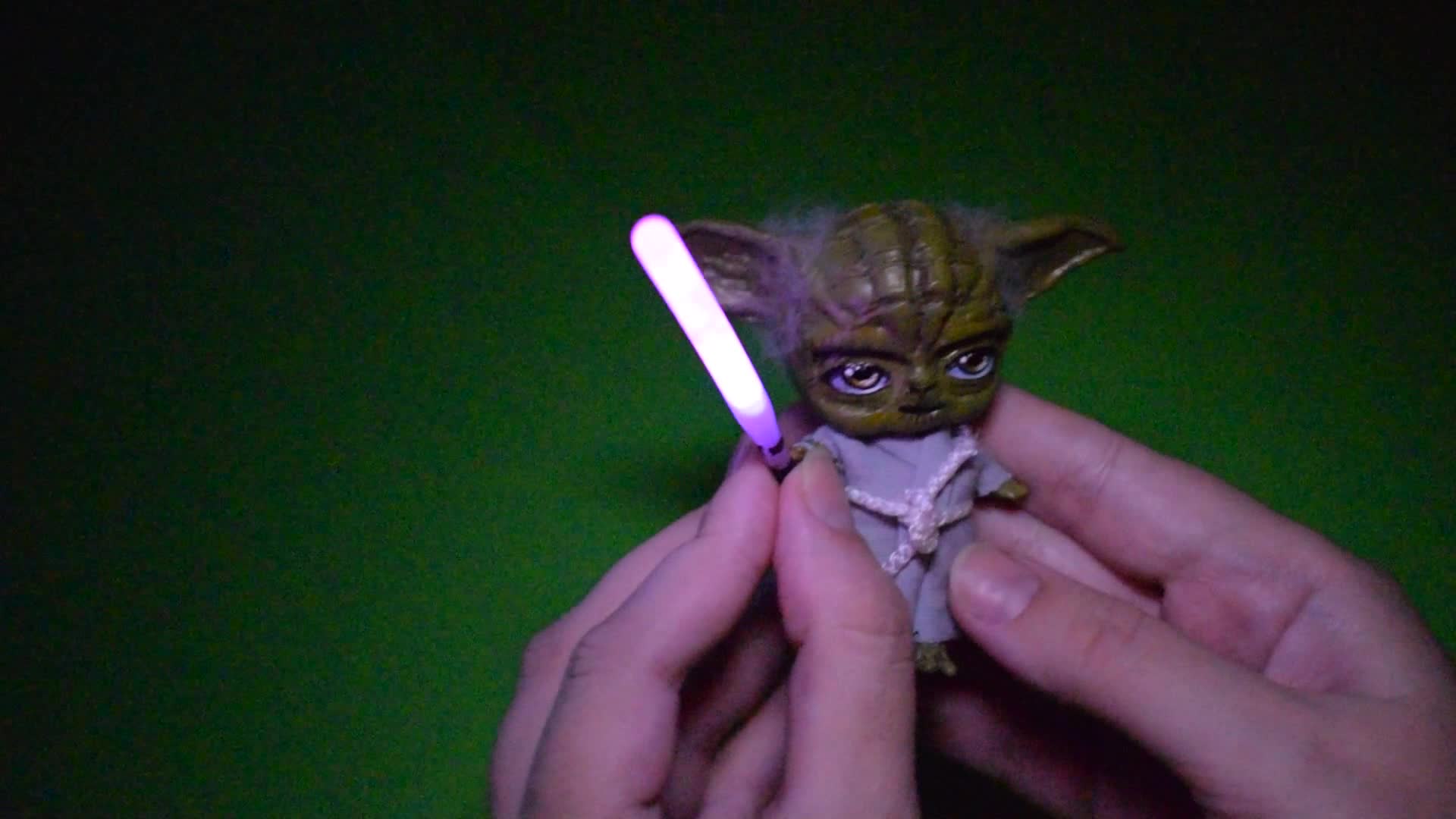 Магистр Йода в миниатюре