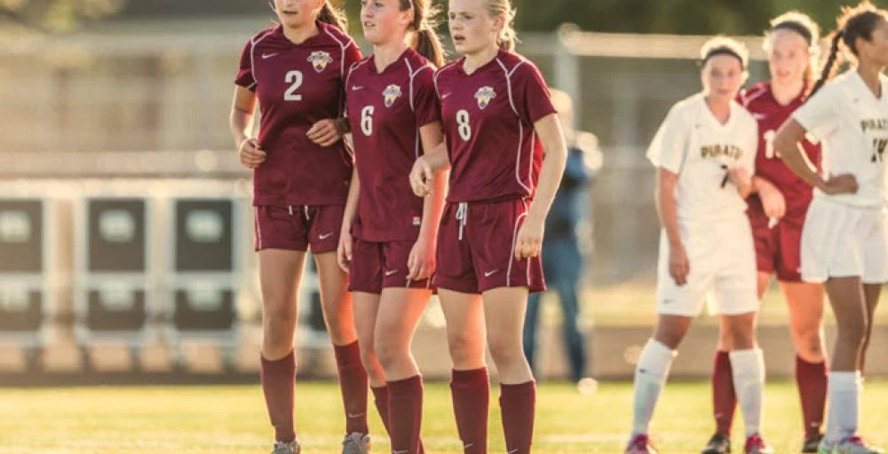 FIFA 18: есть ли смысл в трёх нападающих?