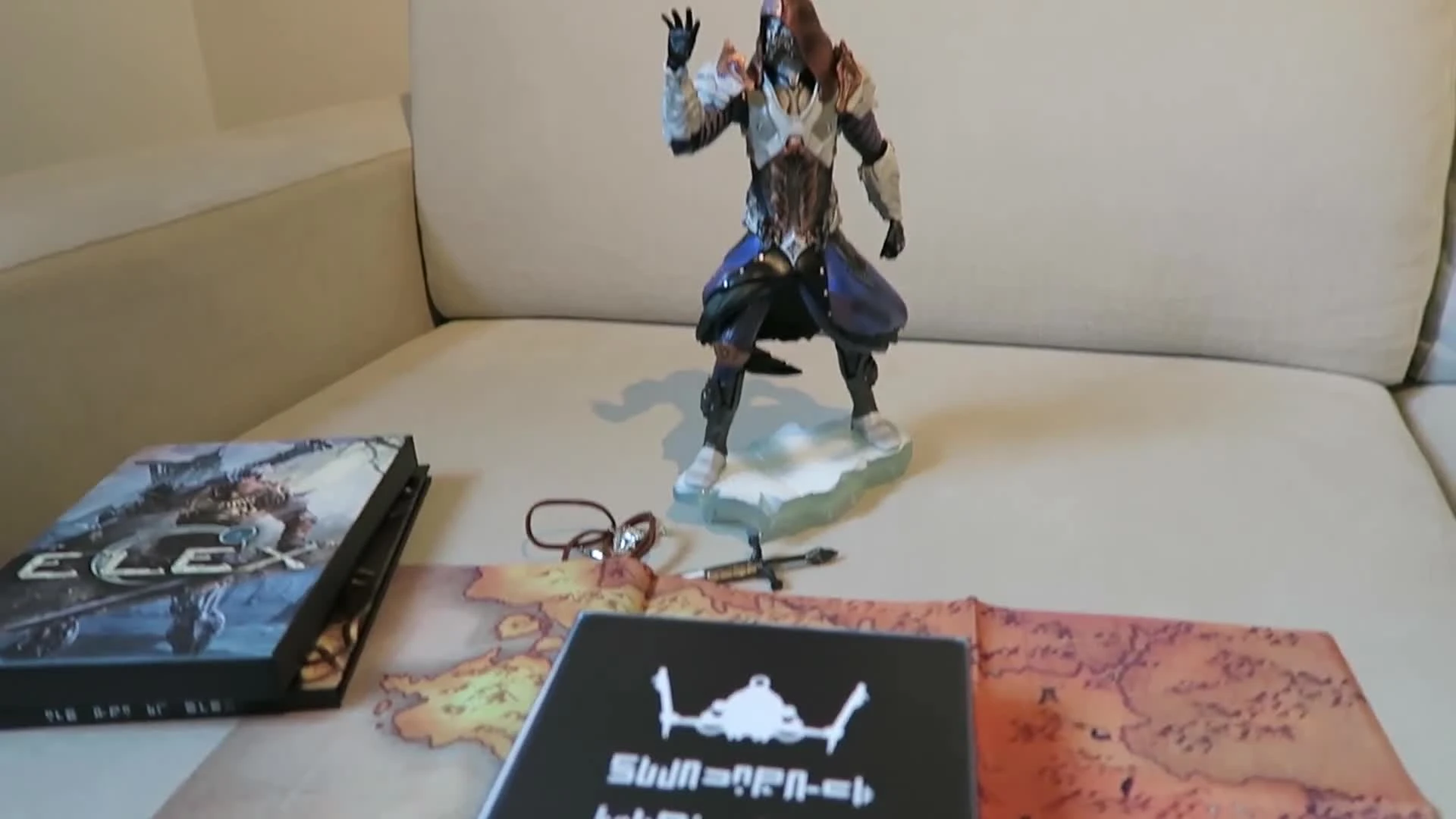 Распаковка коллекционного издания Elex