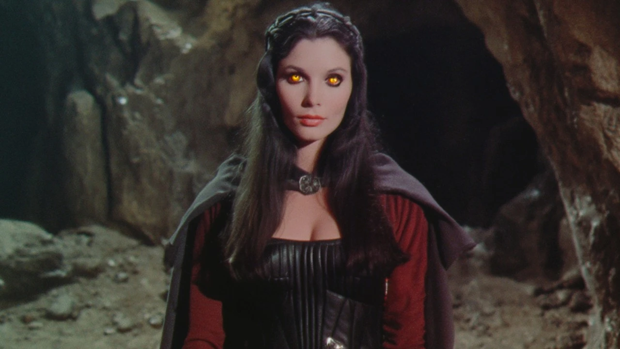 The Elder Scrolls 5: Skyrim- Dawnguard в стиле : тёмное фэнтези из 1980-х