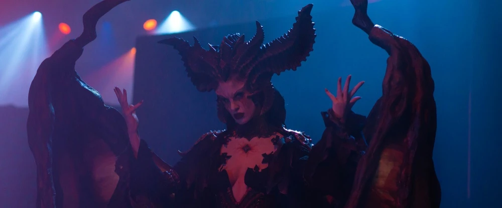 На BlizzCon 2019 показан жуткий и вместе с тем обворожительный косплей главной злодейки Diablo IV