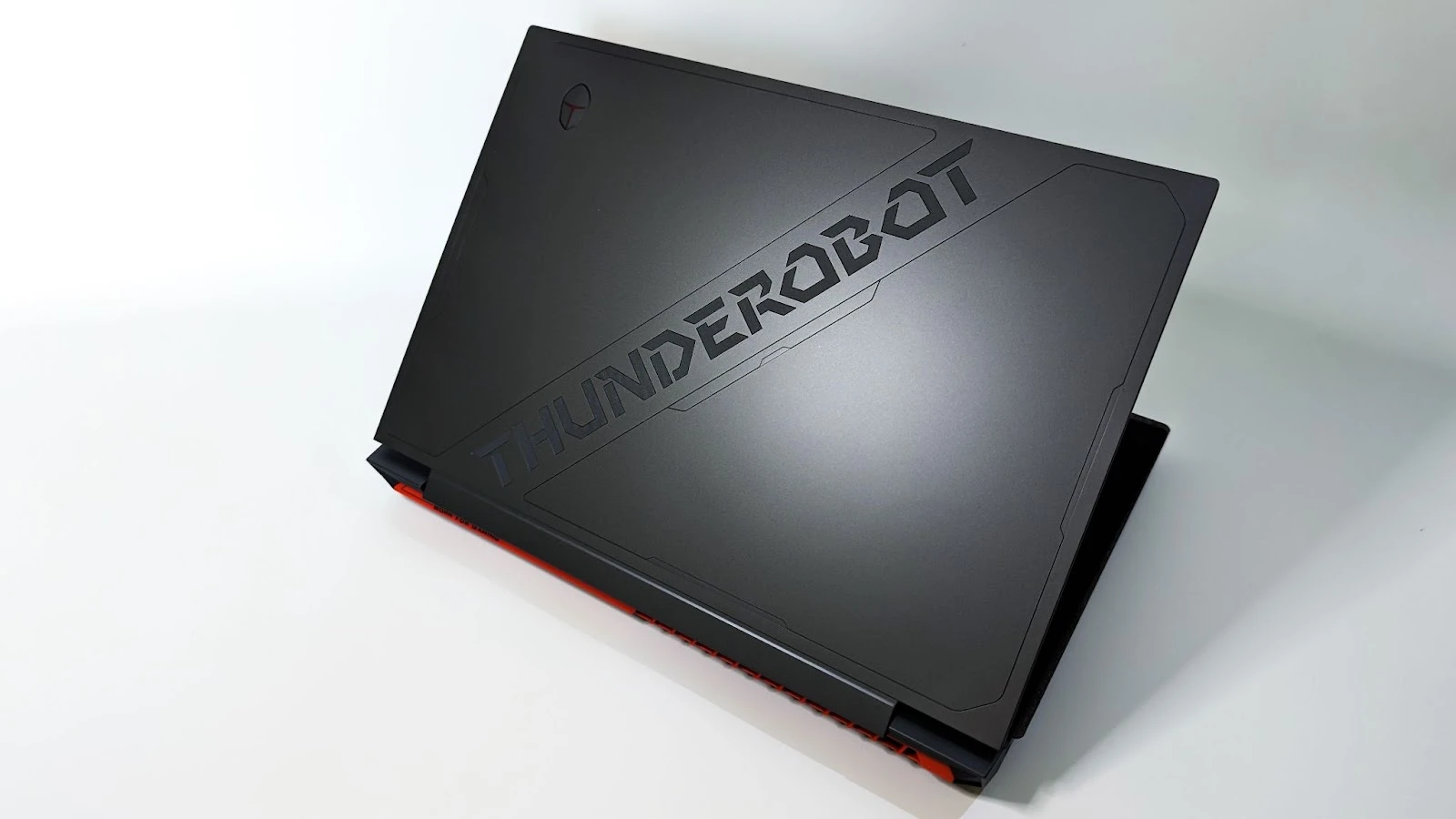 Обзор Thunderobot 911 Wild Hunter G3 XD - доступная мощь нового поколения