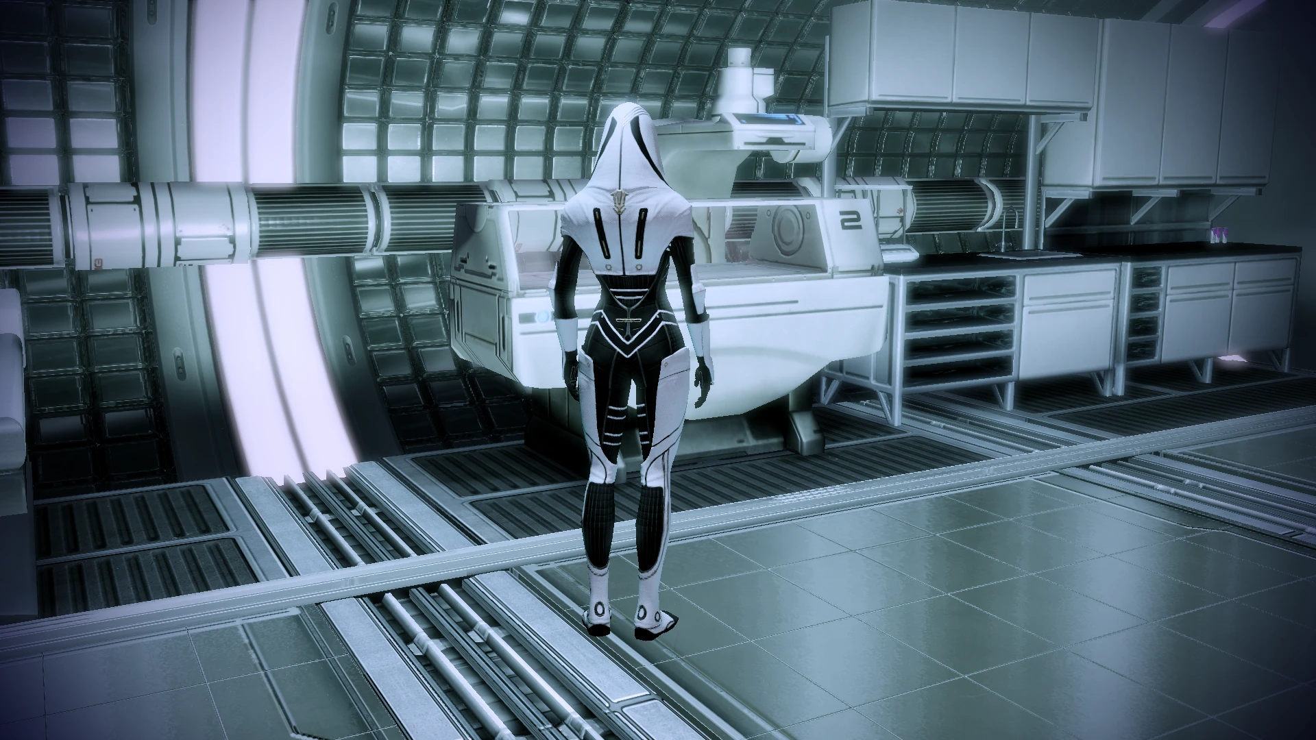 Mass Effect 2 "костюм Касуми(3 типа) или Миранды(3 типа) для Шепарда"