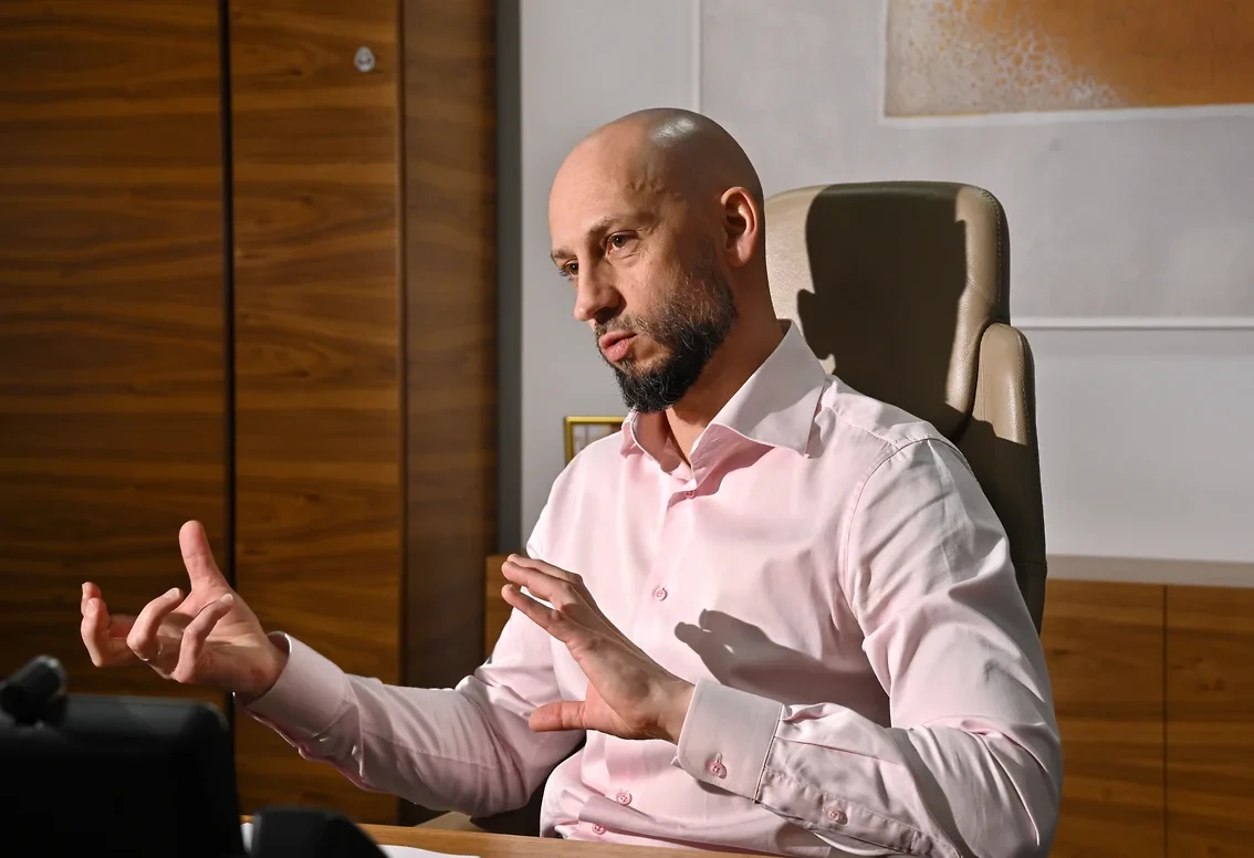 Сети 5G в России планируют запустить на имеющихся у операторов частотах в следующем году