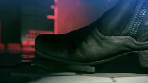 Peter BiC Project - hey now (Mirror's Edge Remix) - саундтрек из тизера на E3 2013