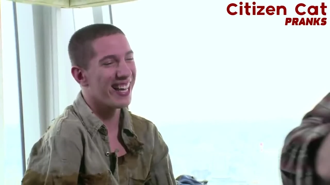 Пранк! - Розыгрыш Дерила из сериала Ходячие мертвецы