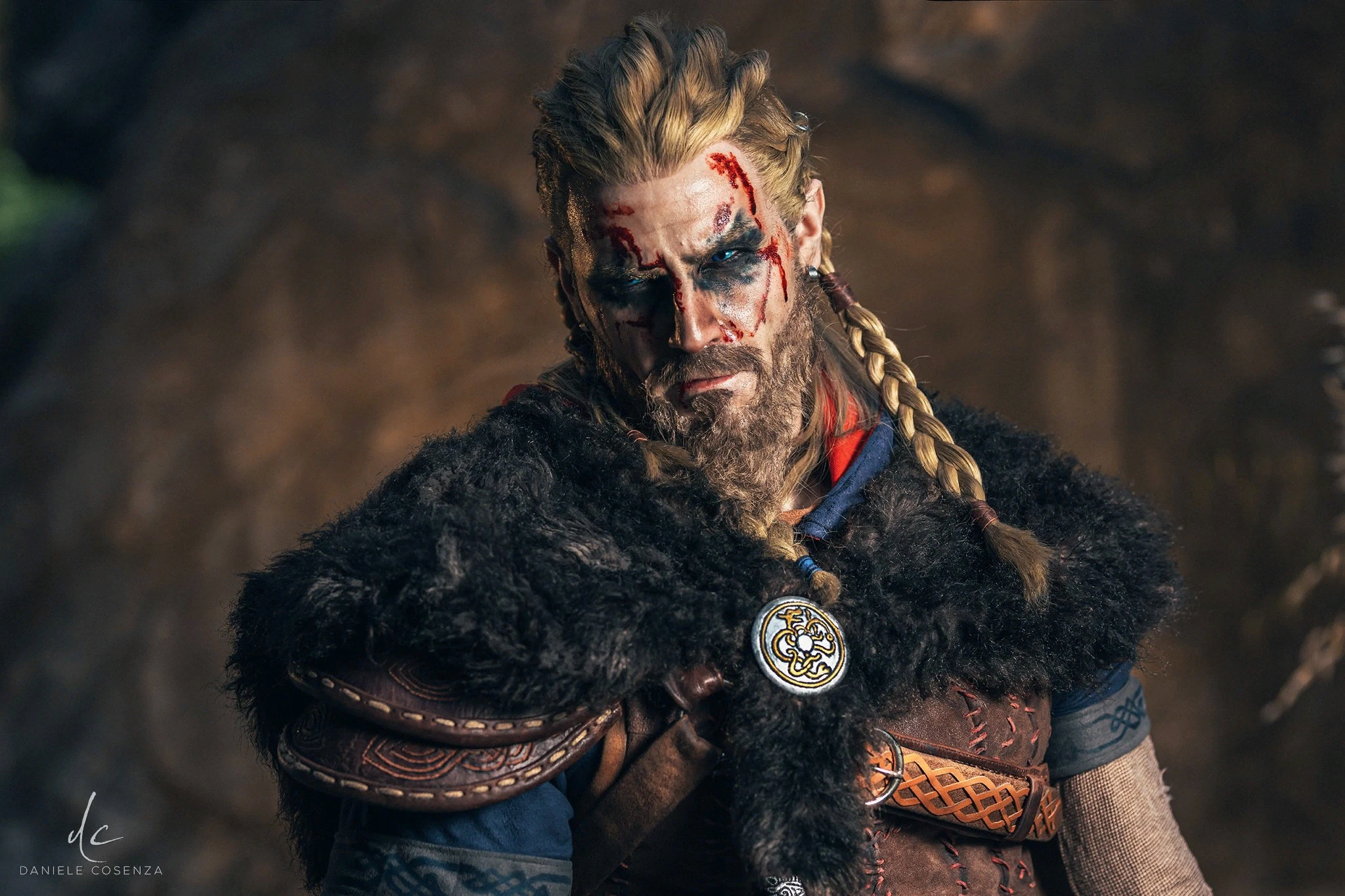 Великолепный косплей по не вышедшему Assassin's Creed Valhalla