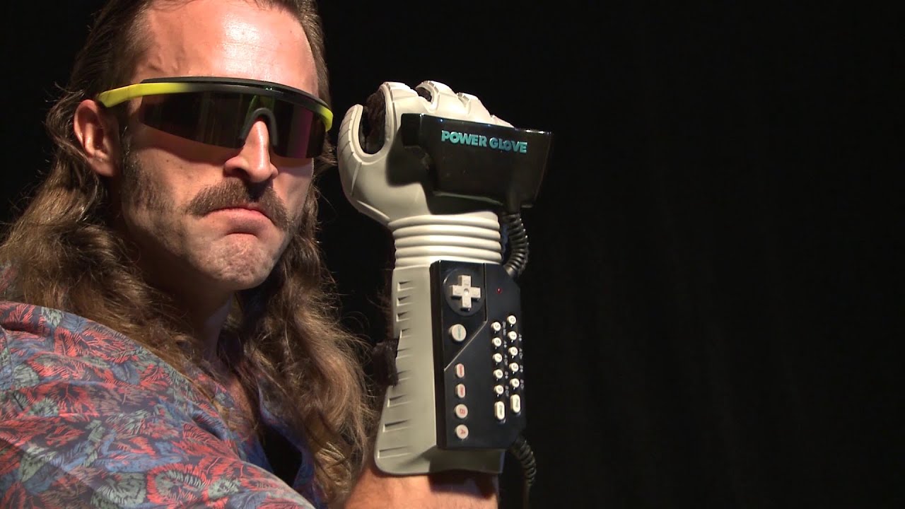 Блогер смог приспособить перчатку-контроллер Power Glove для работы с Xbox Series S Блогер смог приспособить перчатку-контроллер Power Glove для работы с Xbox Series S