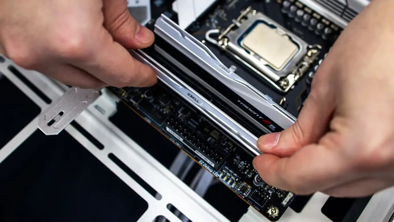 Приобретение нового ПК 2026 году осложнится, поскольку суперцикл в сфере производства памяти нарушит цепочку поставок