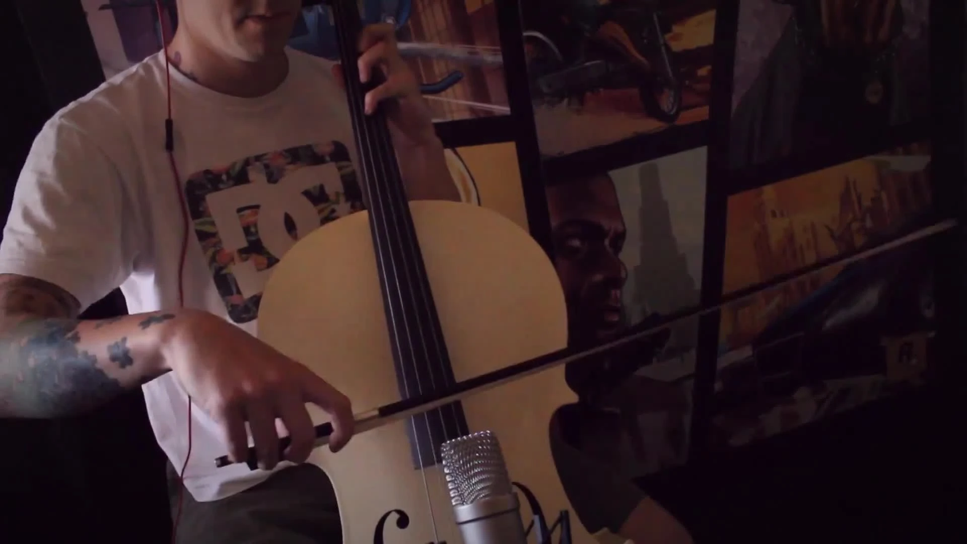 Кавер-версия главной темы из Max Payne