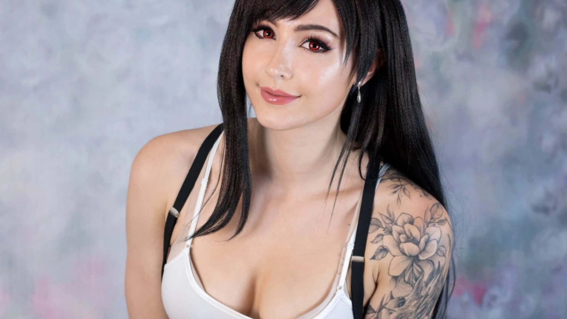 Косплей Тифы Локхарт из Final Fantasy 7