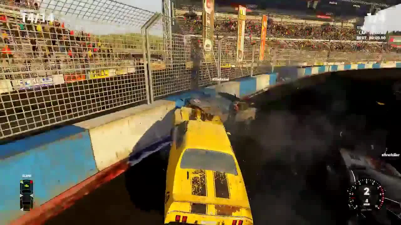 FlatOut Симулятор Трюков и Разбивания Машин!