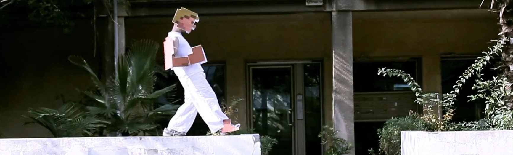 Пьяный Принц Персии бродит на улицах Израиля