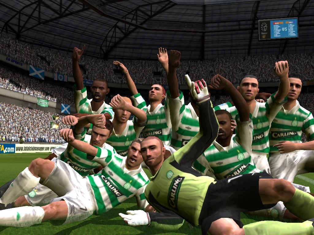 FIFA 2005 "Возможность начать игру с 13-го сезона"