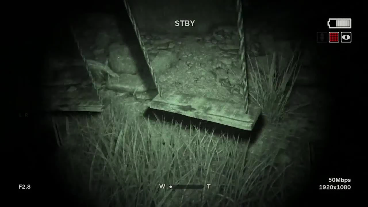 Что не так с Outlast 2: почему ожидаемый всеми хоррор не пугает?