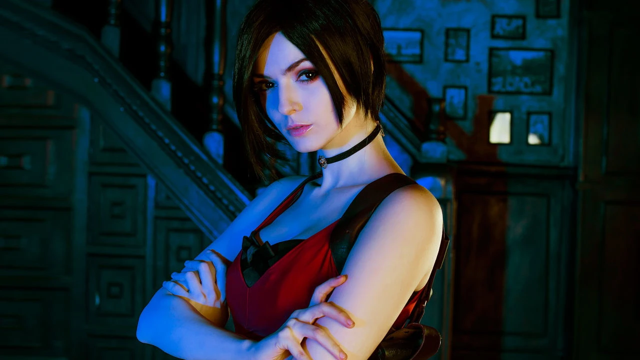 Косплей Ады Вонг из Resident Evil 2