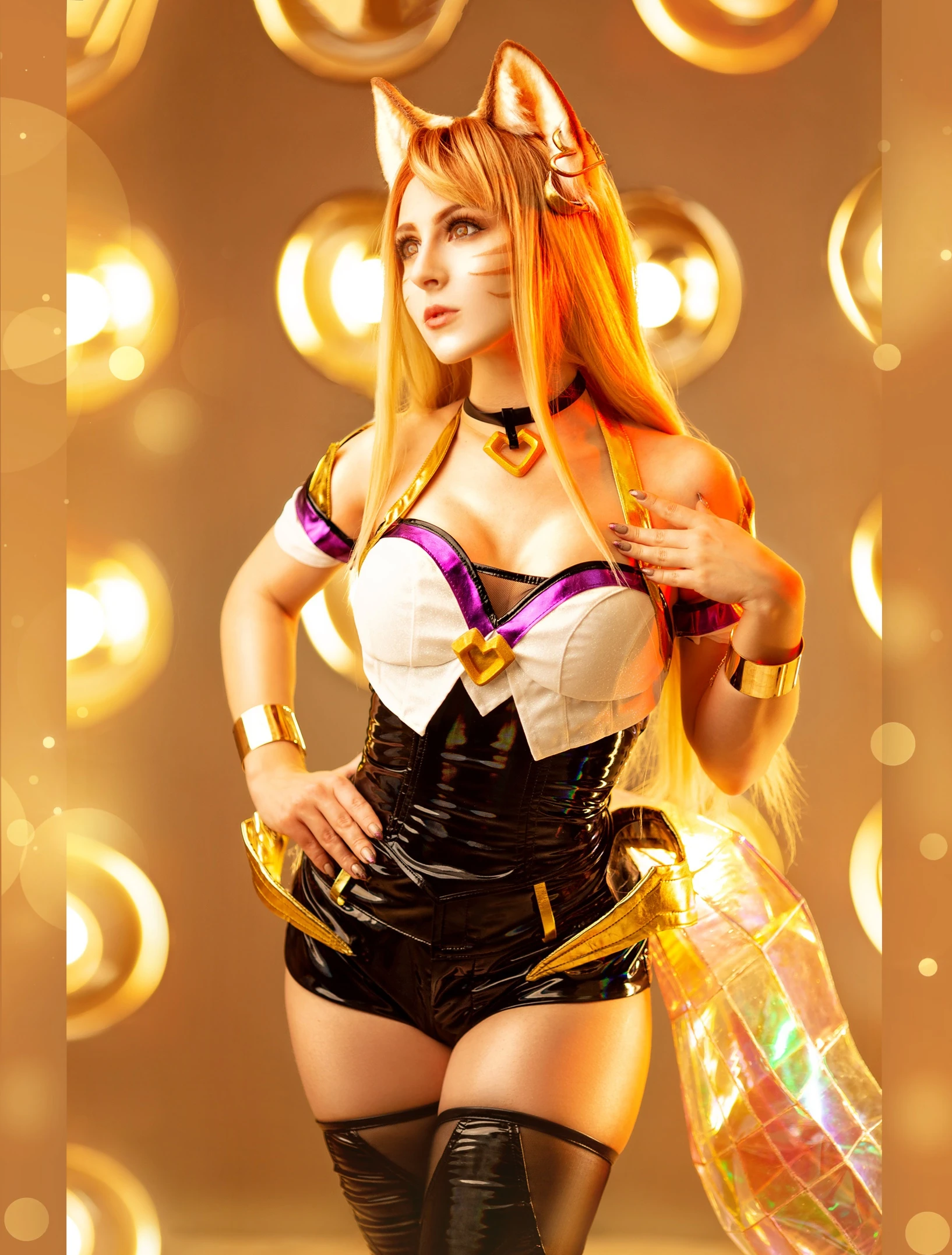 Прекрасный косплей на Ahri из League of Legends