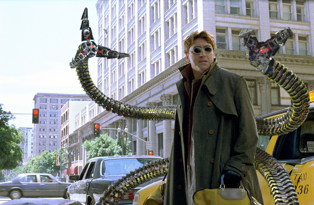 Alfred Molina Compares Spider-Man Movies Alfred Molina Compares Spider-Man Movies