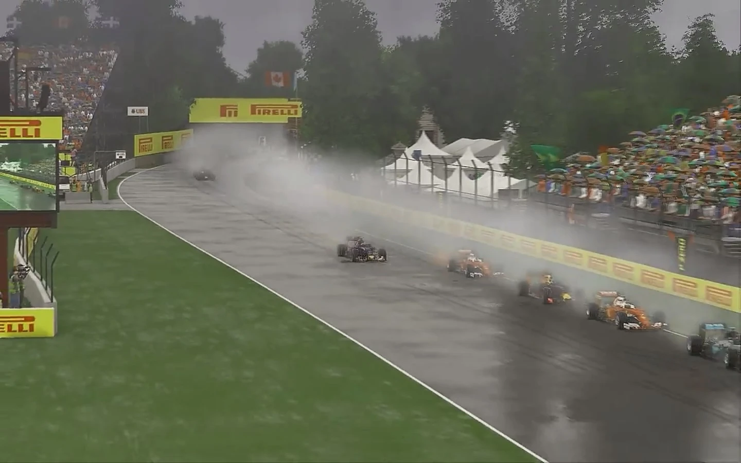 F1 2016 "Увеличенные капли дождя и спрей колес"