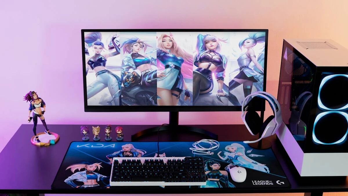 Устройства Logitech G в стиле виртуальной группы K/DA из League of Legends поступили в продажу