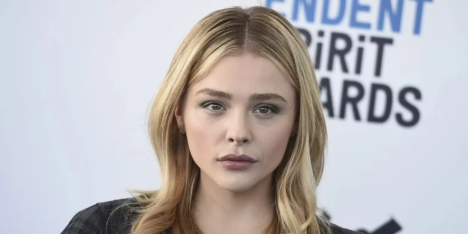 Хлоя Грейс Морец играет в Modern Warfare 2 на своей новенькой видеокарте 4090