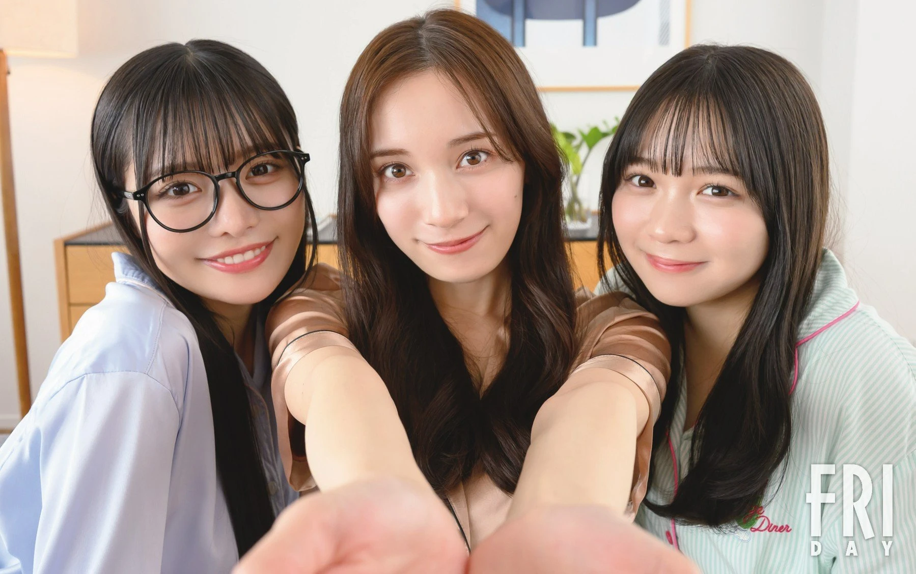 Игру, где ты становишься питомцем трех красивых сестричек, запретили в Steam. Разработчики ищут другие платформы