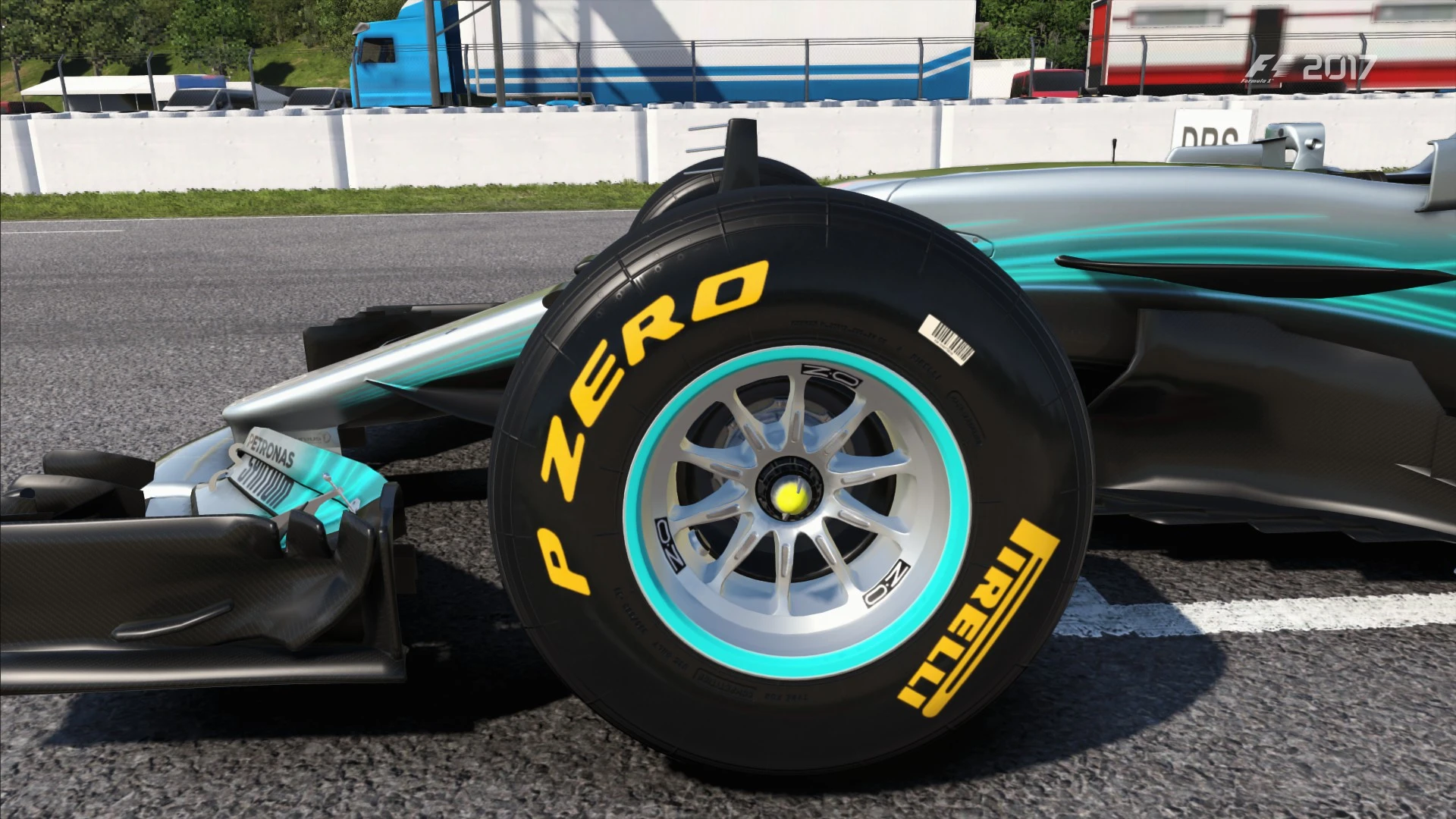 F1 2017 "Pirelli P Zero 2011"