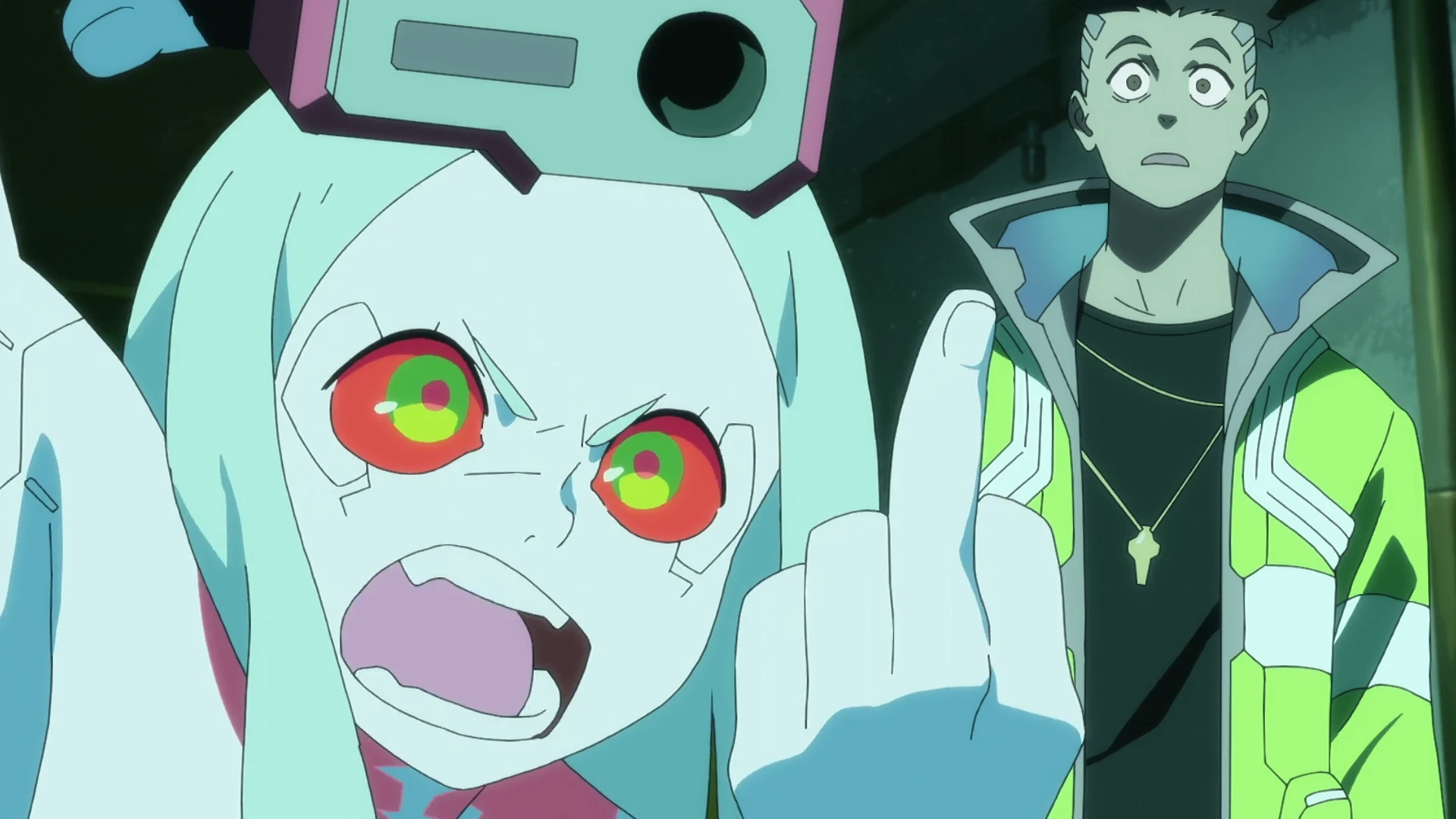 Косплей Ребекки из Cyberpunk: Edgerunners