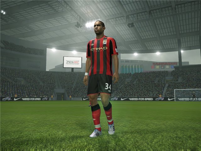 PES 2011 "Выездная форма «Манчестер Сити» на сезон 2011/12"