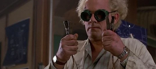 Специальное видеообращение Дока Брауна из "Назад в Будущее"