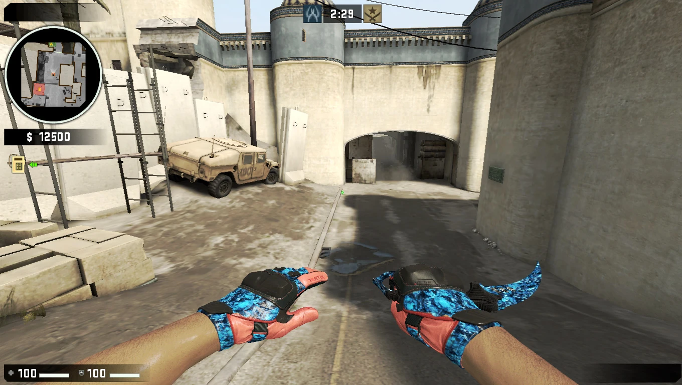 Counter-Strike: Source "Нож и перчатки в скине Snow Blood"