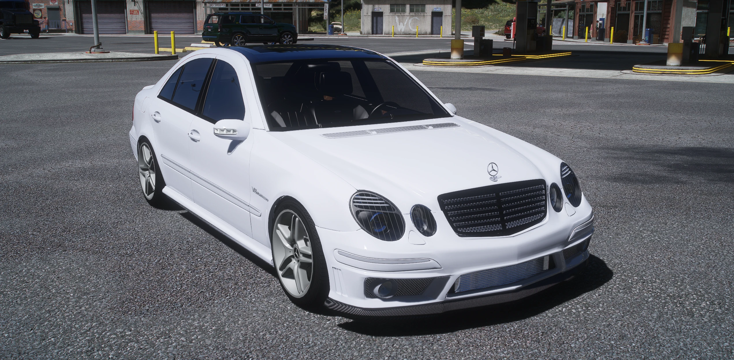 Grand Theft Auto 5 "Mercedes-Benz E55 AMG W211 2002 для Enhanced версии"