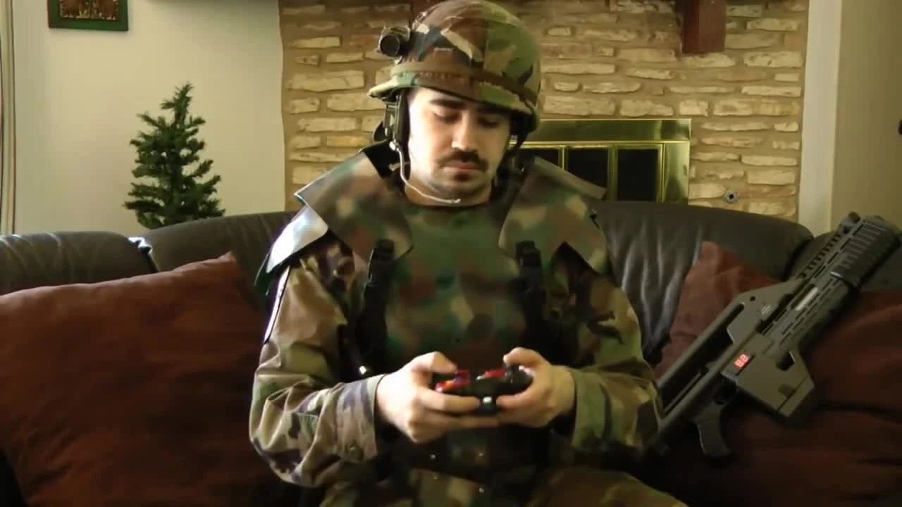 Aliens: Colonial Marines - обзор от Angry Joe [Русская озвучка]