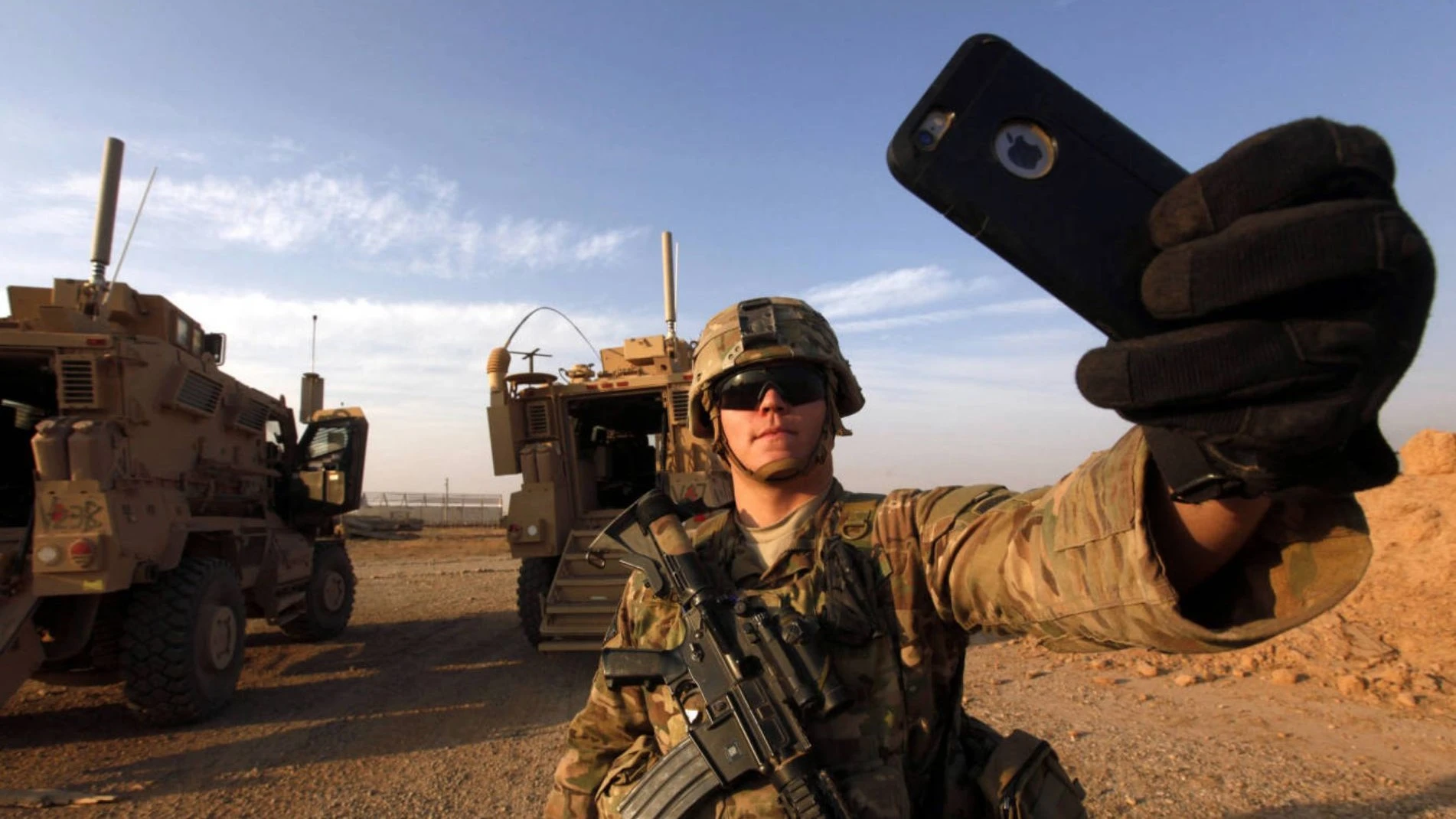 Это нормально?! Солдаты США играли в Pokemon GO на базе в Афганистане