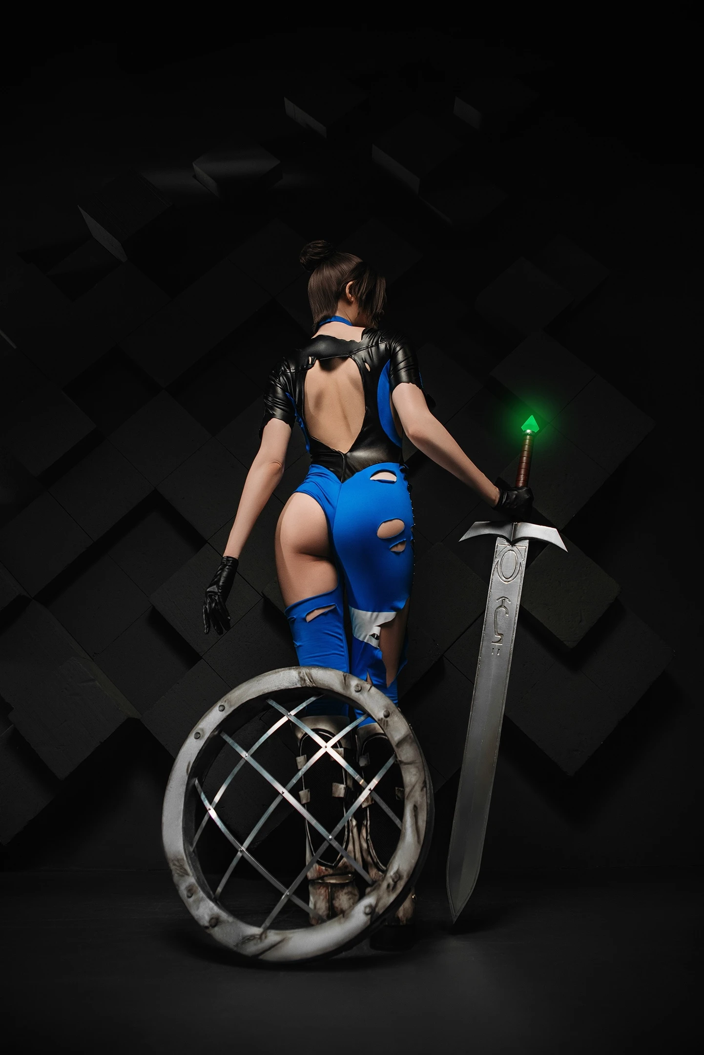 Косплей Джулии из Heavy metal F.A.K.K. 2 от Ани Косик