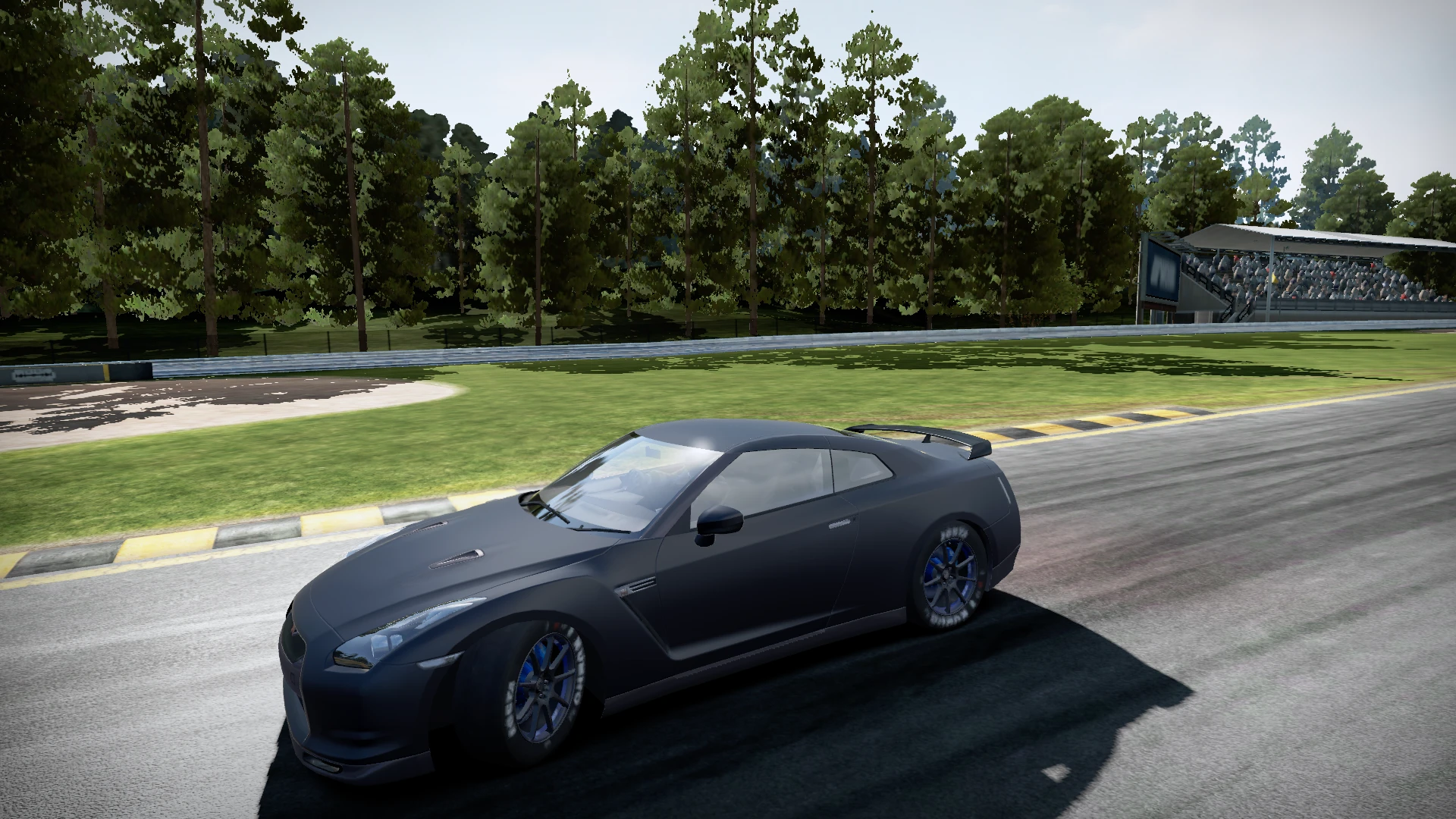 Shift 2: Unleashed "Реалистичный угол поворота колес"