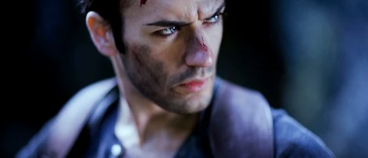 Удивительный Cosplay Нейтана Дрейка