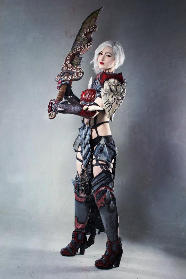 Zwergin Bruste Cosplay Doppelter