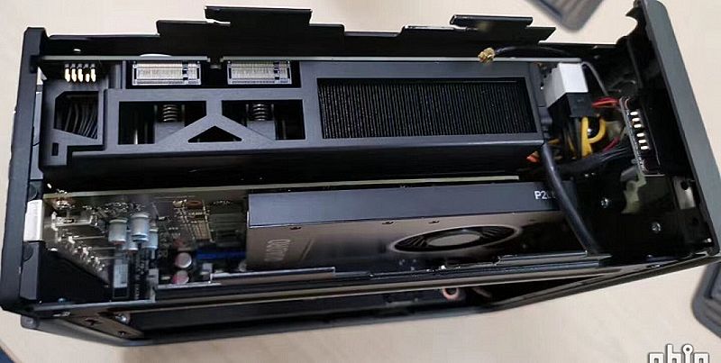 Фотогалерея дня: мини-компьютер Intel NUC Quartz Canyon