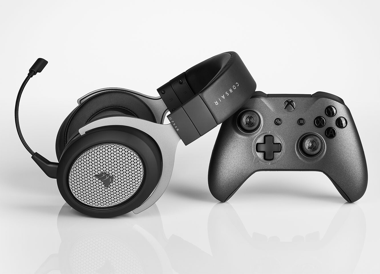 Гарнитура Corsair HS75 XB Wireless предназначена для консолей Xbox One ...