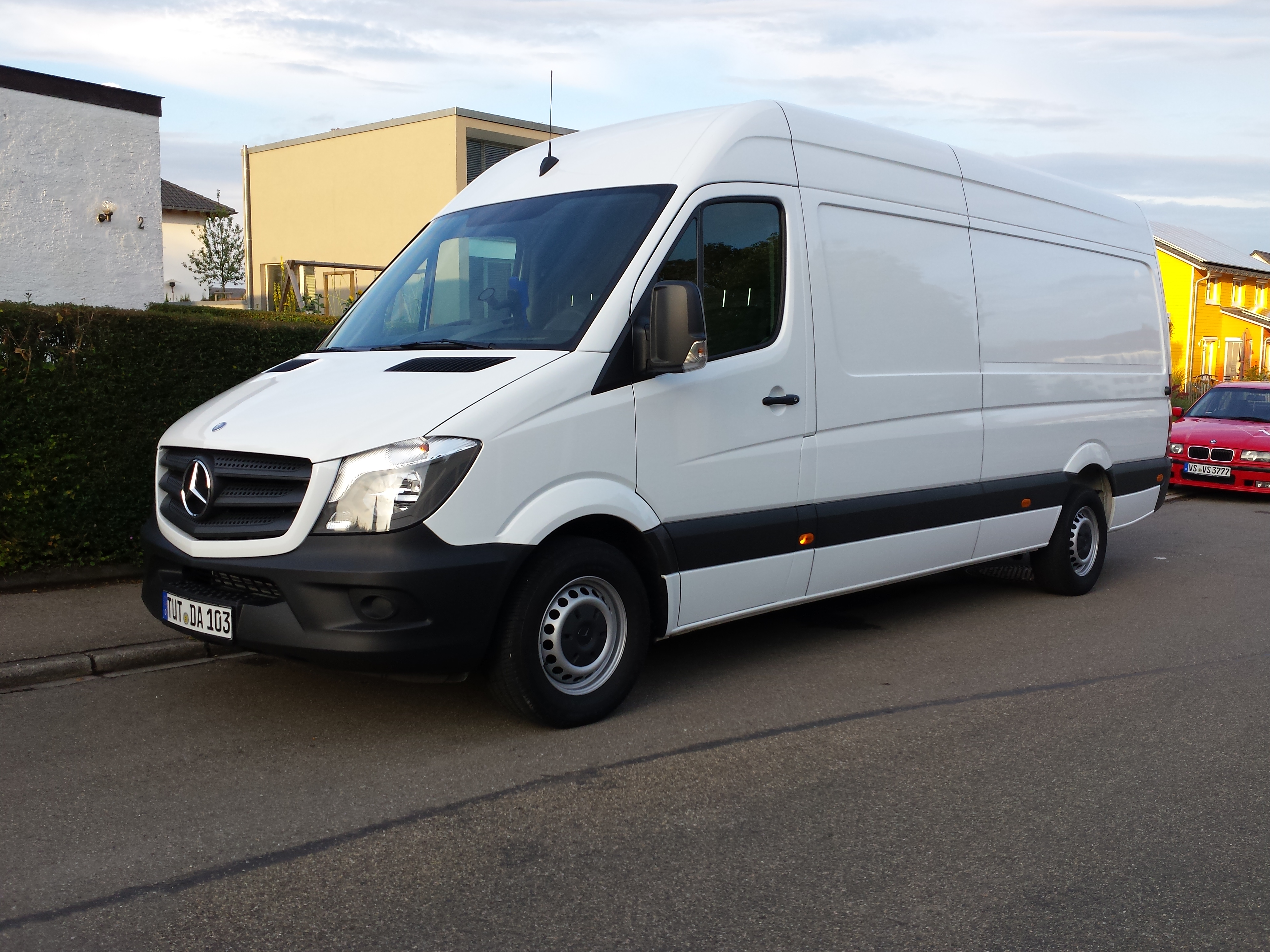 Mercedes sprinter 2015. Спринтер 2015. Мерседем бенс спринт 2015. Мерседес бенц спринтер 3. Спринтер 2015.
