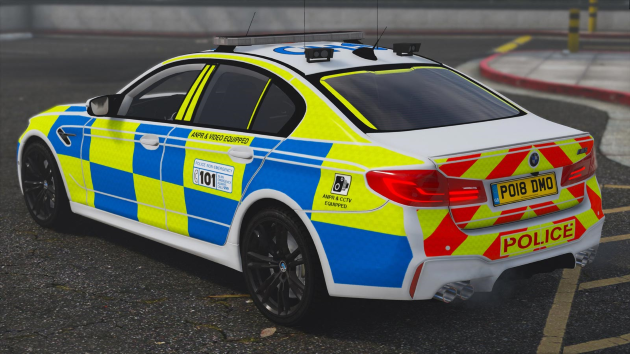 Police BMW M5 F90