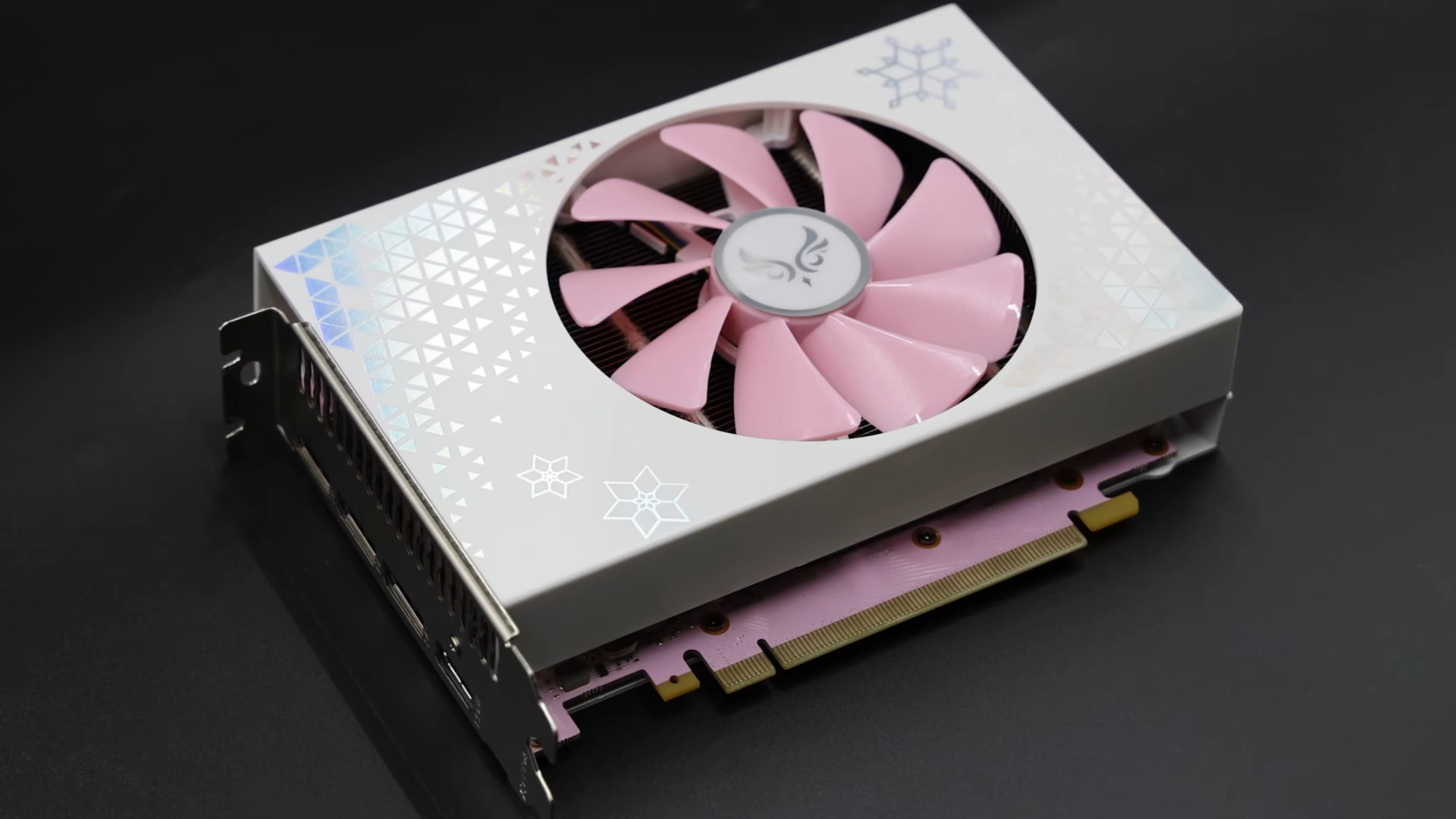 ZEPHYR показывает красивую видеокарту GeForce RTX 4060 Ti в форм ...