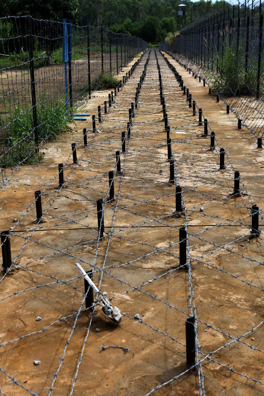 инженерная подготовка противотанковые заграждения. устройство и преодоление заграждений. проволочные инженерные заграждения. устройство и содержание инженерных заграждений. противотанковые невзрывные заграждения.