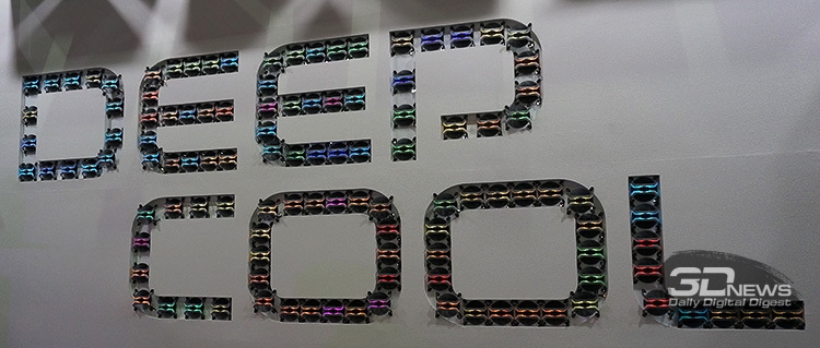 Логотип выложен вентиляторами MF120