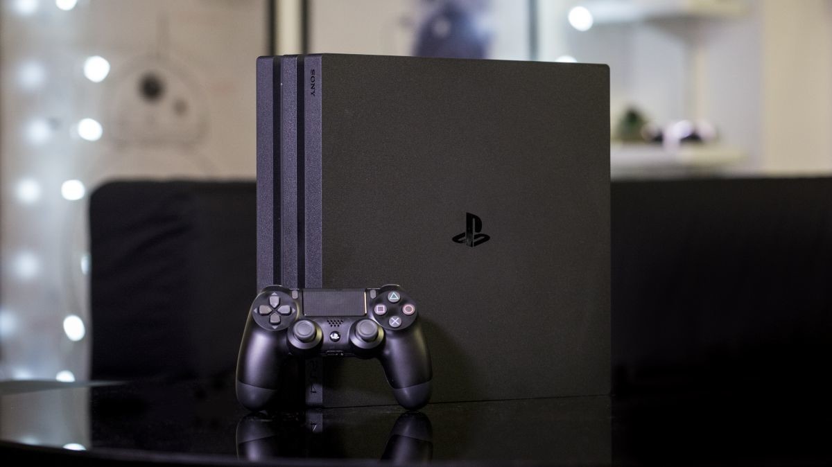 Sony представила новую PS4 Pro на два терабайта