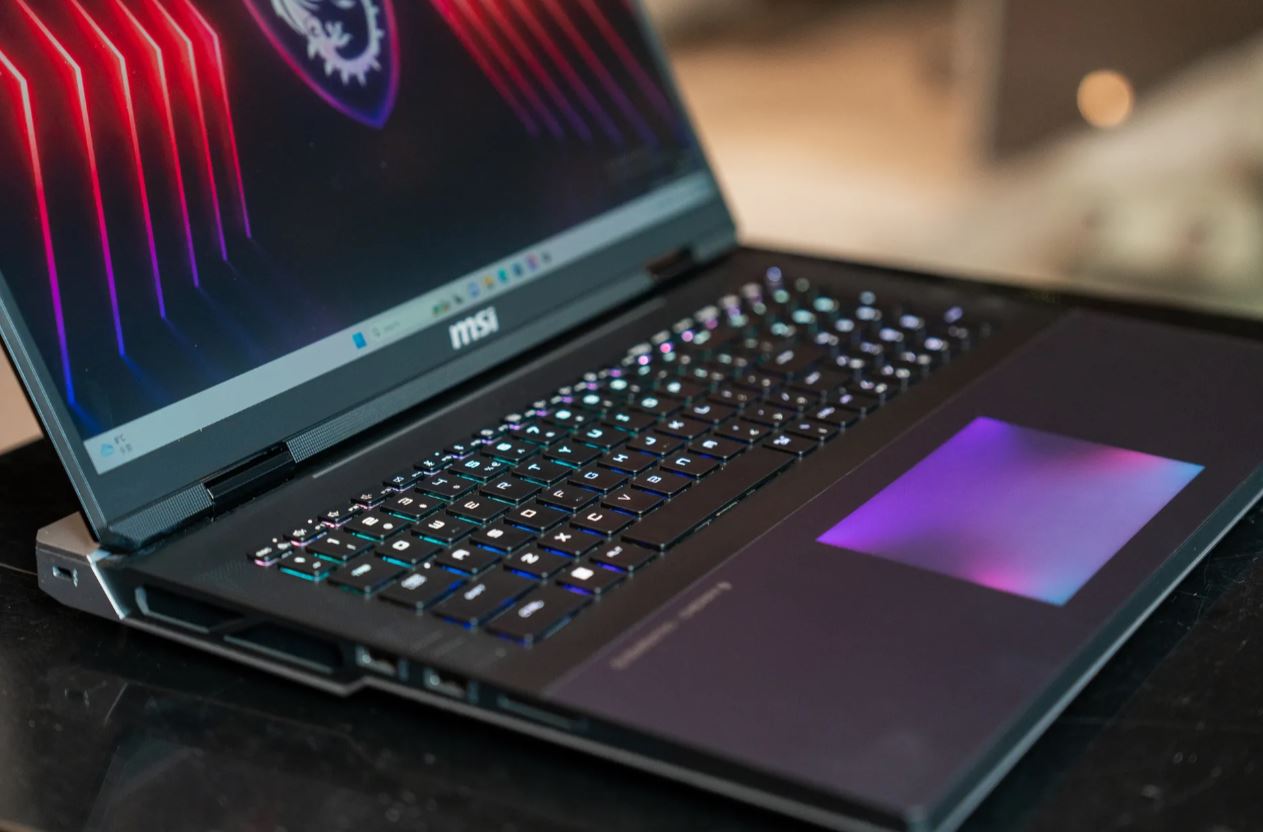 MSI представила игровой ноутбук за $5 тысяч с RGB-трекпадом