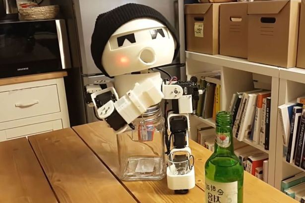 Drinky — робот-собутыльник, который всегда рядом