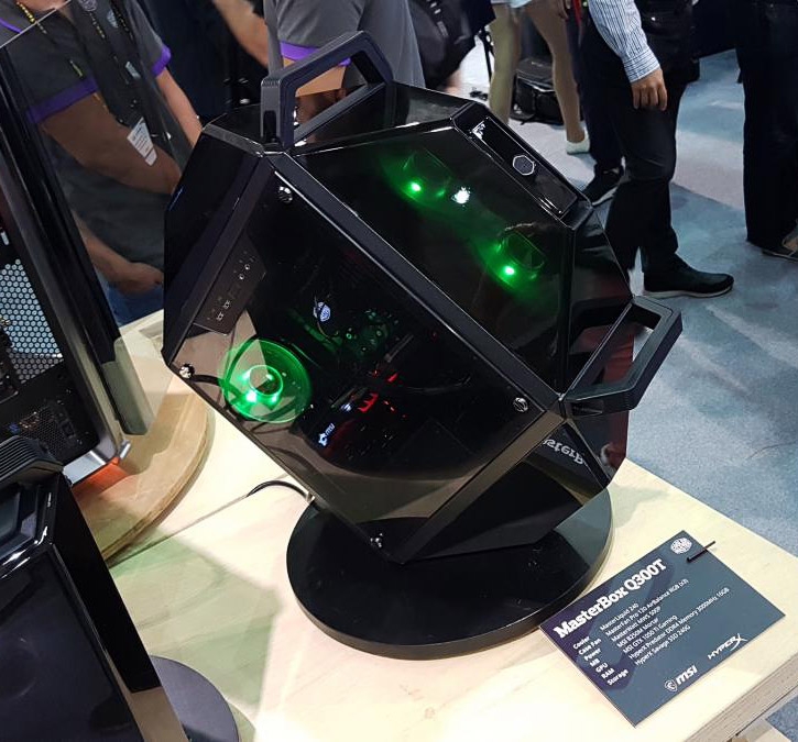 MasterBox Q300T: яркая индивидуальность